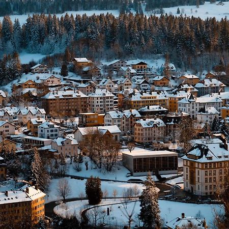Appartement Douces Heures Avec Parking Couvert Prive Le Locle Exteriér fotografie