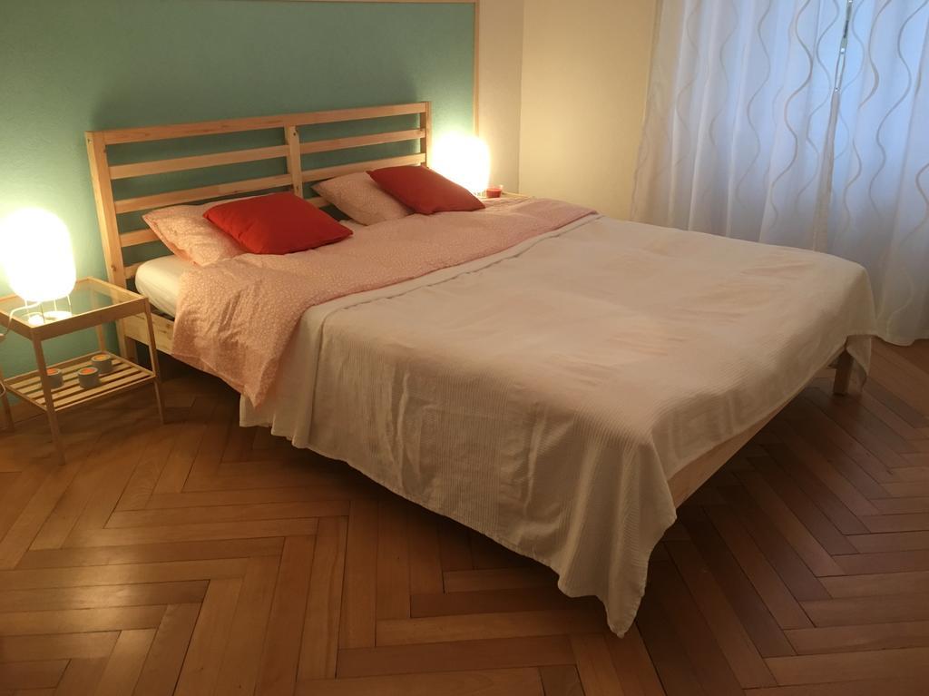 Appartement Douces Heures Avec Parking Couvert Prive Le Locle Exteriér fotografie