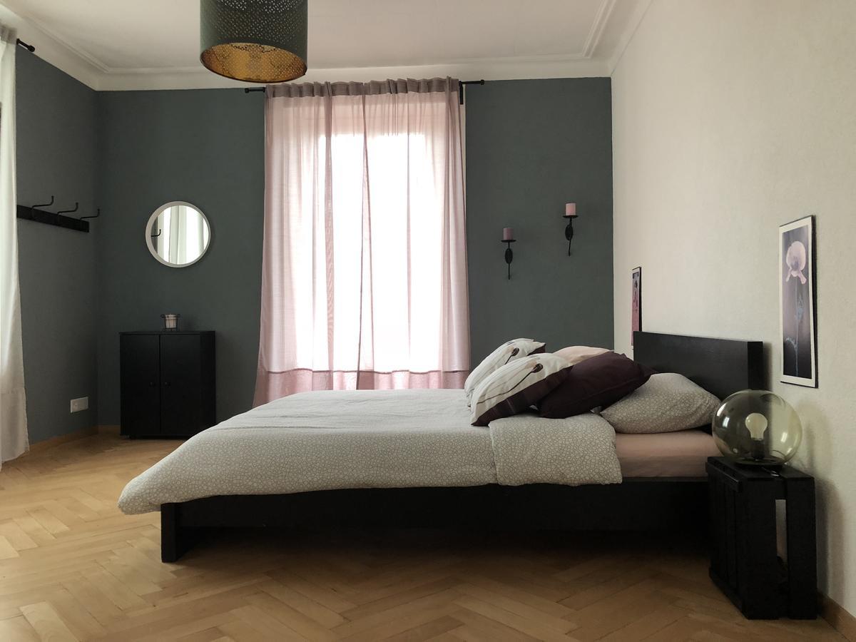 Appartement Douces Heures Avec Parking Couvert Prive Le Locle Exteriér fotografie